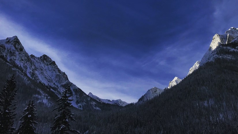 Snow and avalanche winter sound effects